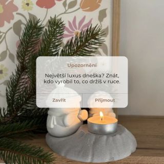 V době, kdy je všechno rychlé a anonymní, je opravdovým luxusem vědět, kdo stojí za věcí, kterou miluješ. Ruční práce má...